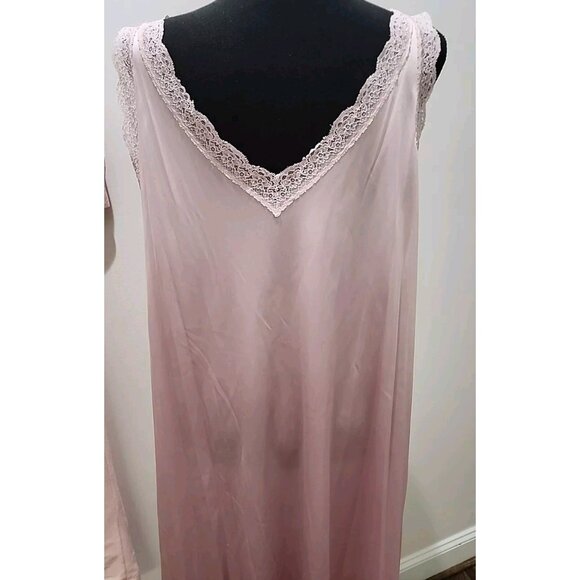VTG Vanity Fair Pink Floral Eyelet Lace Nightgown Robe Half Zip Housecoat Size L - Picture 7 of 11
